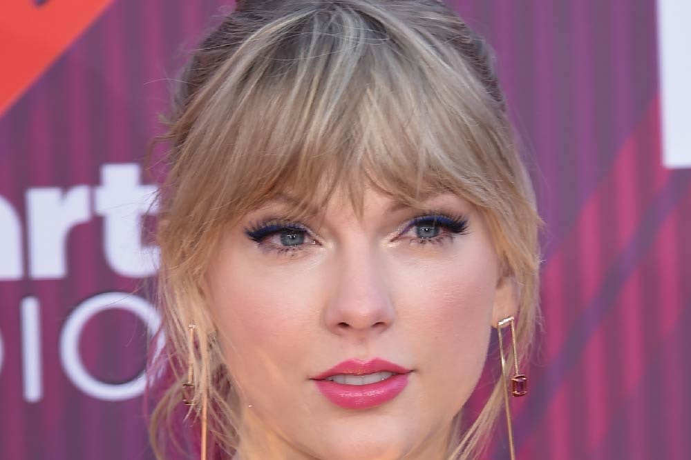 Has Taylor Swift had Cosmetic Surgery MYA Cosmetic Surgery